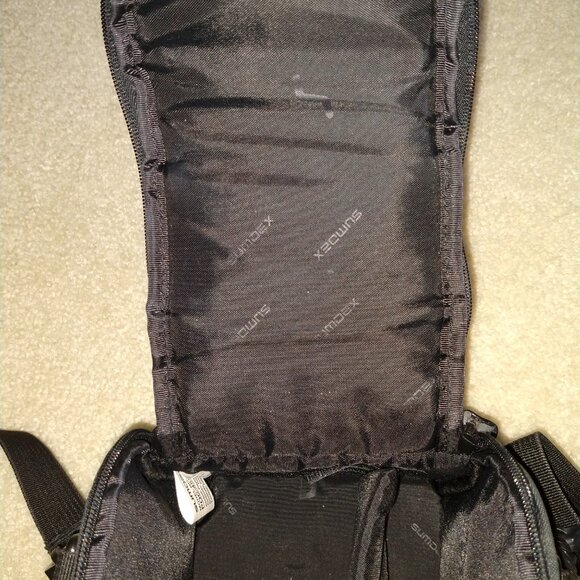 Sumdex Fully Padded Generic Camera Bag in Mint Conditions - Picture 8 of 10